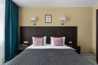 Гостиница Балтия Санкт-Петербург Стандартный двухместный номер с 1 кроватью или 2 отдельными кроватями-2